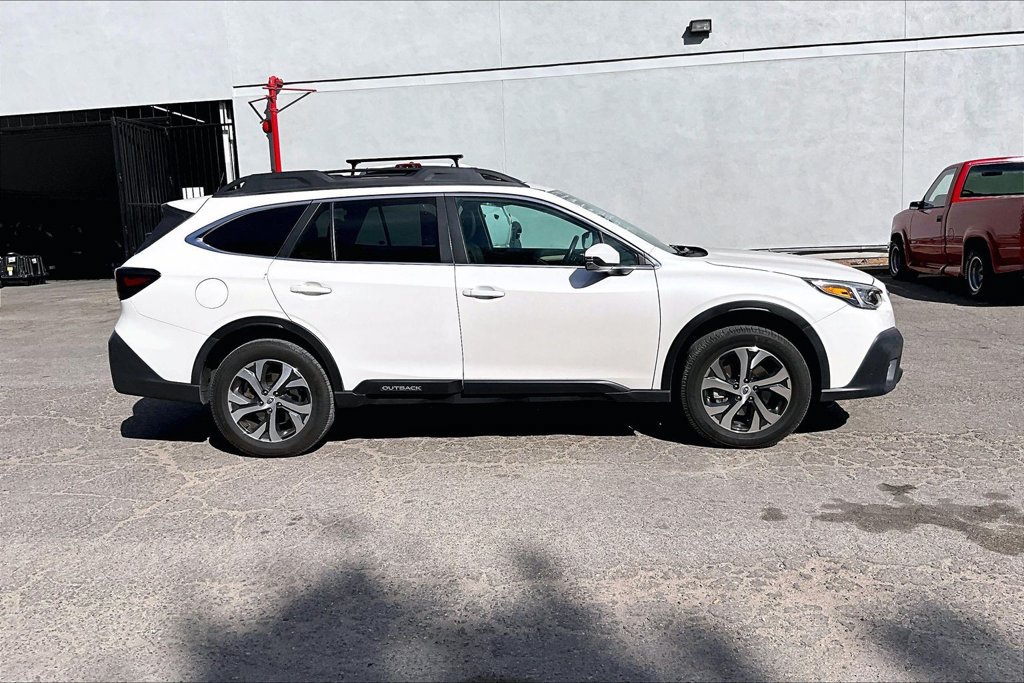 Used 2022 Subaru Outback Limited AWD/4WD image 11
