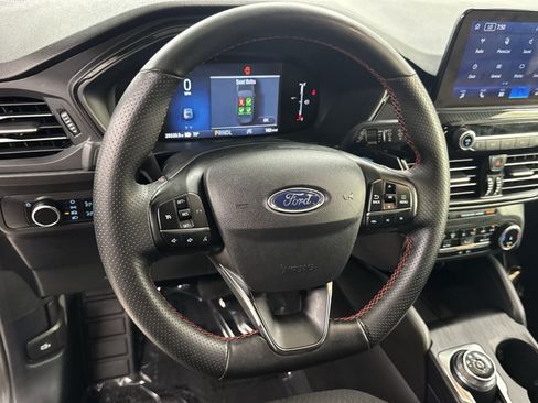 Used 2025 Ford Escape ST-Line AWD/4WD image 28