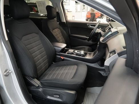 Used 2019 Ford Edge SEL image 31