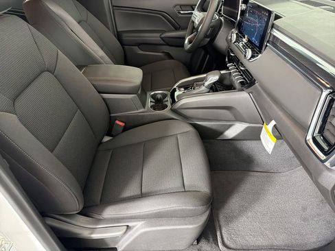 New 2026 GMC Canyon Elevation w/ Convenience Package image 11