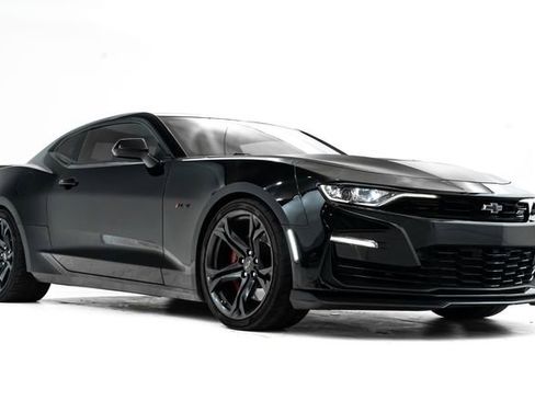 Used 2020 Chevrolet Camaro SS image 6