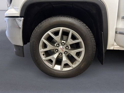 Used 2018 GMC Sierra 1500 SLT image 14