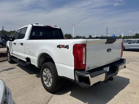 Used 2024 Ford F250 XLT image 4