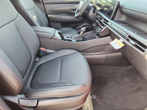 New 2026 Hyundai Tucson XRT image 15