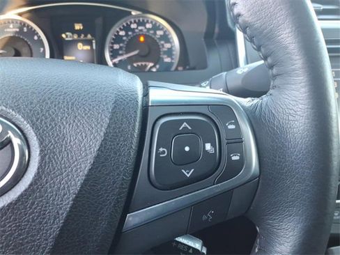Used 2017 Toyota Camry XLE image 24