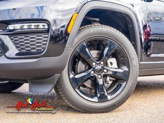 Used 2024 Jeep Grand Cherokee Limited w/ Black Appearance Package video 2