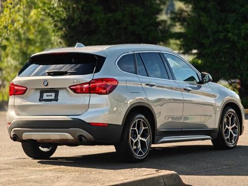 Used 2017 BMW X1 xDrive28i AWD/4WD image 12