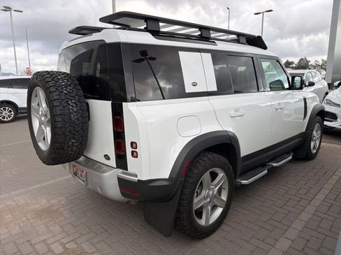 Used 2020 Land Rover Defender 110 SE image 8