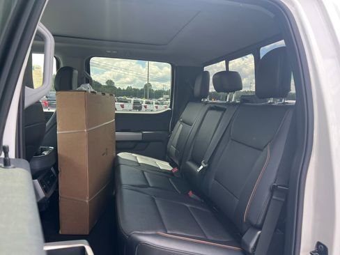 New 2025 Ford F350 Lariat w/ Lariat Ultimate Package image 15