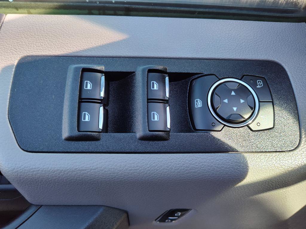 Used 2018 Ford F150 XL w/ Equipment Group 101A Mid AWD/4WD image 17