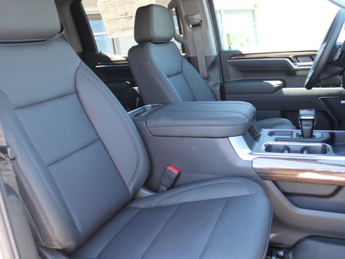 New 2026 Chevrolet Silverado 1500 LT Trail Boss w/ Convenience Package II AWD/4WD image 16