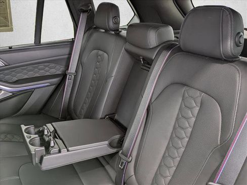 Used 2022 BMW X5 M w/ Competition Package AWD/4WD image 21