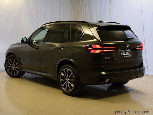 New 2026 BMW X5 xDrive40i w/ M Sport Package AWD/4WD image 9