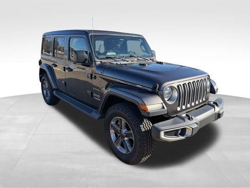 Used 2019 Jeep Wrangler Unlimited Sahara image 2