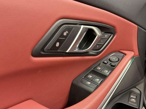 Certified 2024 BMW 330i xDrive Sedan w/ Convenience Package image 18