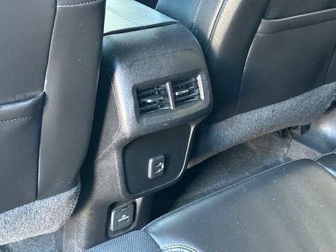 Used 2019 Chevrolet Equinox Premier AWD/4WD image 14