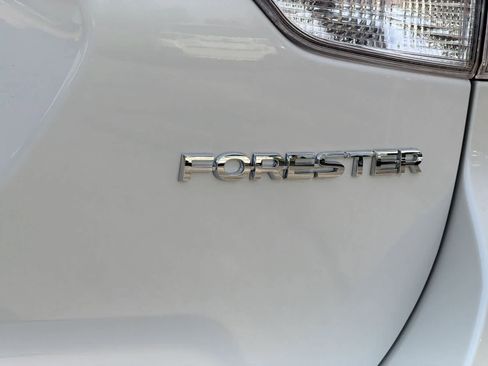 Certified 2023 Subaru Forester Premium AWD/4WD image 6