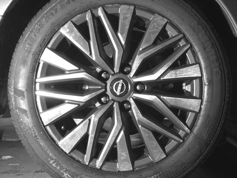 Used 2025 Nissan Altima 2.5 SV image 15