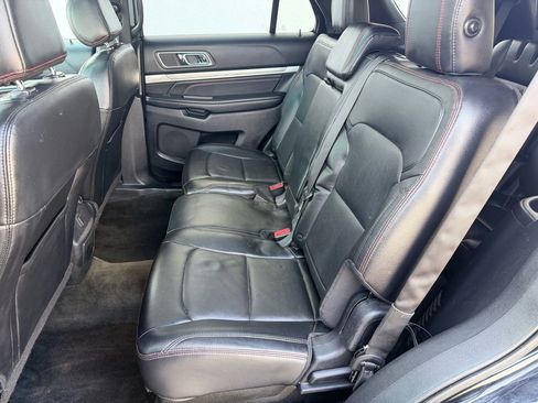 Used 2016 Ford Explorer Sport image 12