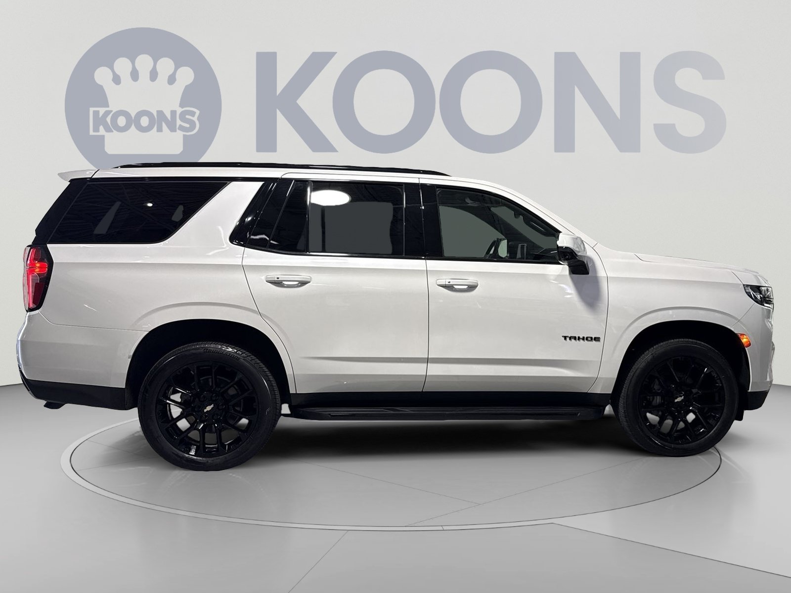 Used 2022 Chevrolet Tahoe RST w/ Luxury Package AWD/4WD image 12
