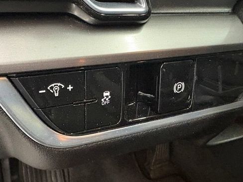Used 2023 Kia Sportage EX FWD image 13