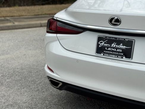 Certified 2024 Lexus ES 350 w/ Premium Package image 13