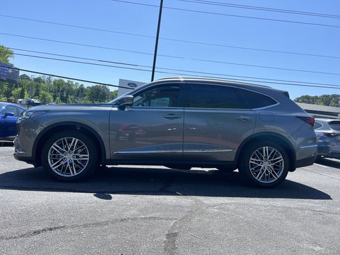 Used 2024 Acura MDX SH-AWD w/ Advance Package image 2