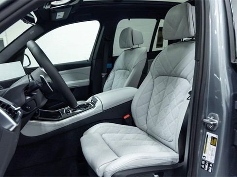 New 2026 BMW X5 xDrive40i w/ M Sport Package image 24