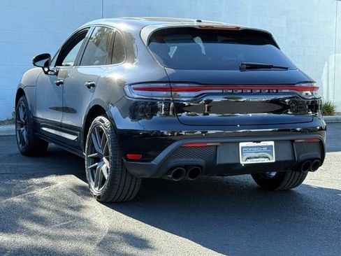 Used 2025 Porsche Macan AWD/4WD image 3
