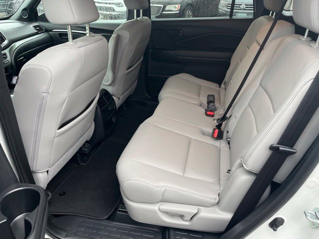 Used 2023 Honda Passport EX-L image 16