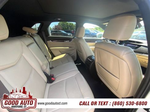 Used 2017 Cadillac XT5 Premium Luxury w/ LPO, Wheel Lock Package AWD/4WD image 10