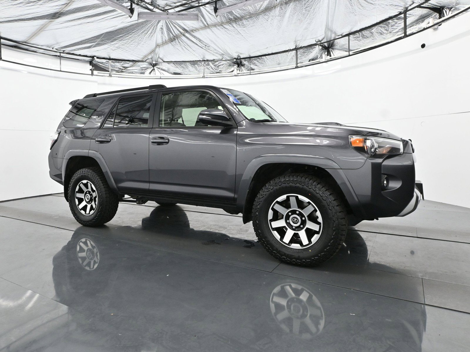 Used 2021 Toyota 4Runner TRD Off-Road Premium w/ Moonroof Package AWD/4WD image 9
