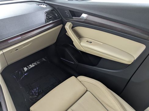 Certified 2022 Audi Q5 2.0T Prestige w/ Prestige Package image 11
