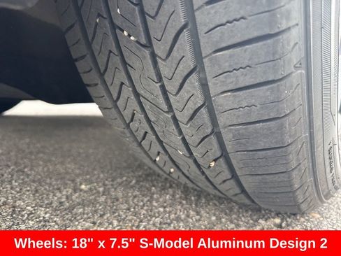 Used 2021 Chrysler Pacifica Touring-L w/ Uconnect Theater Family Group image 47