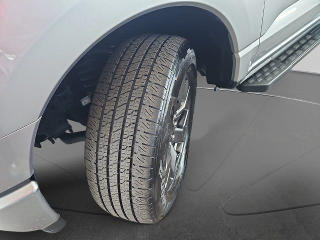 Used 2024 Ford F150 Lightning Flash AWD/4WD image 27