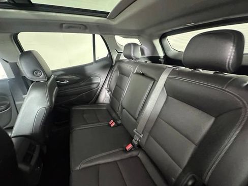 Used 2024 GMC Terrain SLT w/ Elevation Edition AWD/4WD image 17
