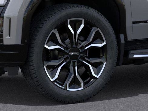 New 2025 GMC Sierra EV Denali image 9