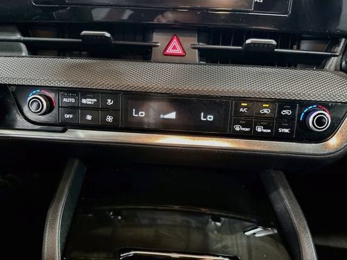 Used 2023 Kia Sportage LX AWD/4WD image 22