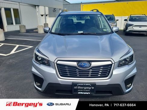 Used 2021 Subaru Forester Premium image 9