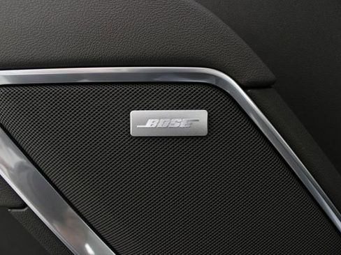 New 2026 GMC Sierra 1500 SLT image 17