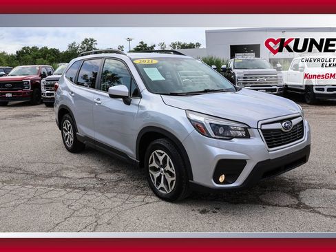 Used 2021 Subaru Forester Premium image 1