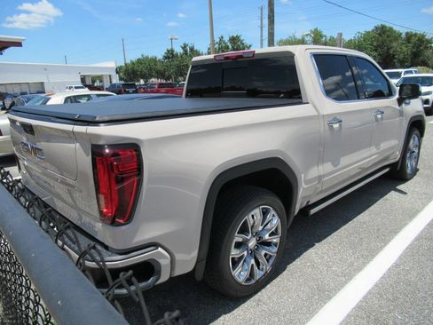 Used 2026 GMC Sierra 1500 Denali w/ Denali Reserve Package AWD/4WD image 3
