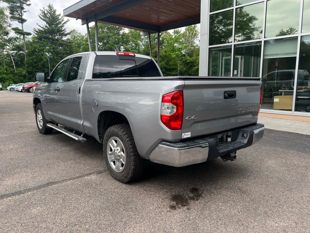 Used 2016 Toyota Tundra SR AWD/4WD image 3