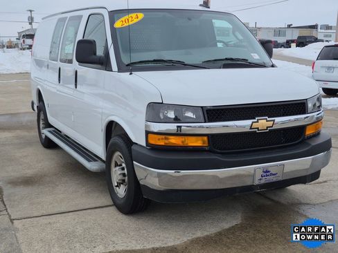 Used 2024 Chevrolet Express 2500 Work Van w/ Driver Convenience Package image 1