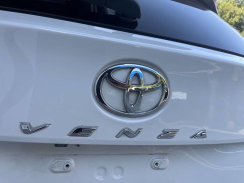 Used 2014 Toyota Venza LE image 24