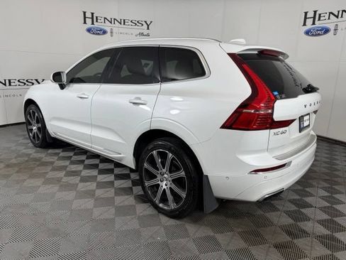 Used 2020 Volvo XC60 T5 Inscription w/ Protection Package FWD image 4