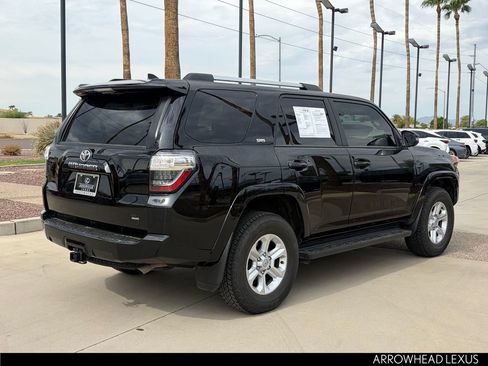 Used 2024 Toyota 4Runner SR5 Premium w/ Moonroof Package AWD/4WD image 6