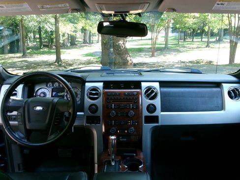 Used 2010 Ford F150 Lariat AWD/4WD image 15