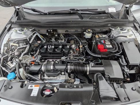 Used 2021 Honda Accord Sport image 24