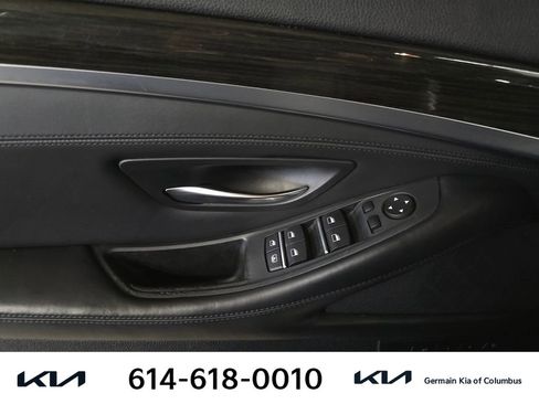 Used 2016 BMW 550i xDrive Sedan image 25